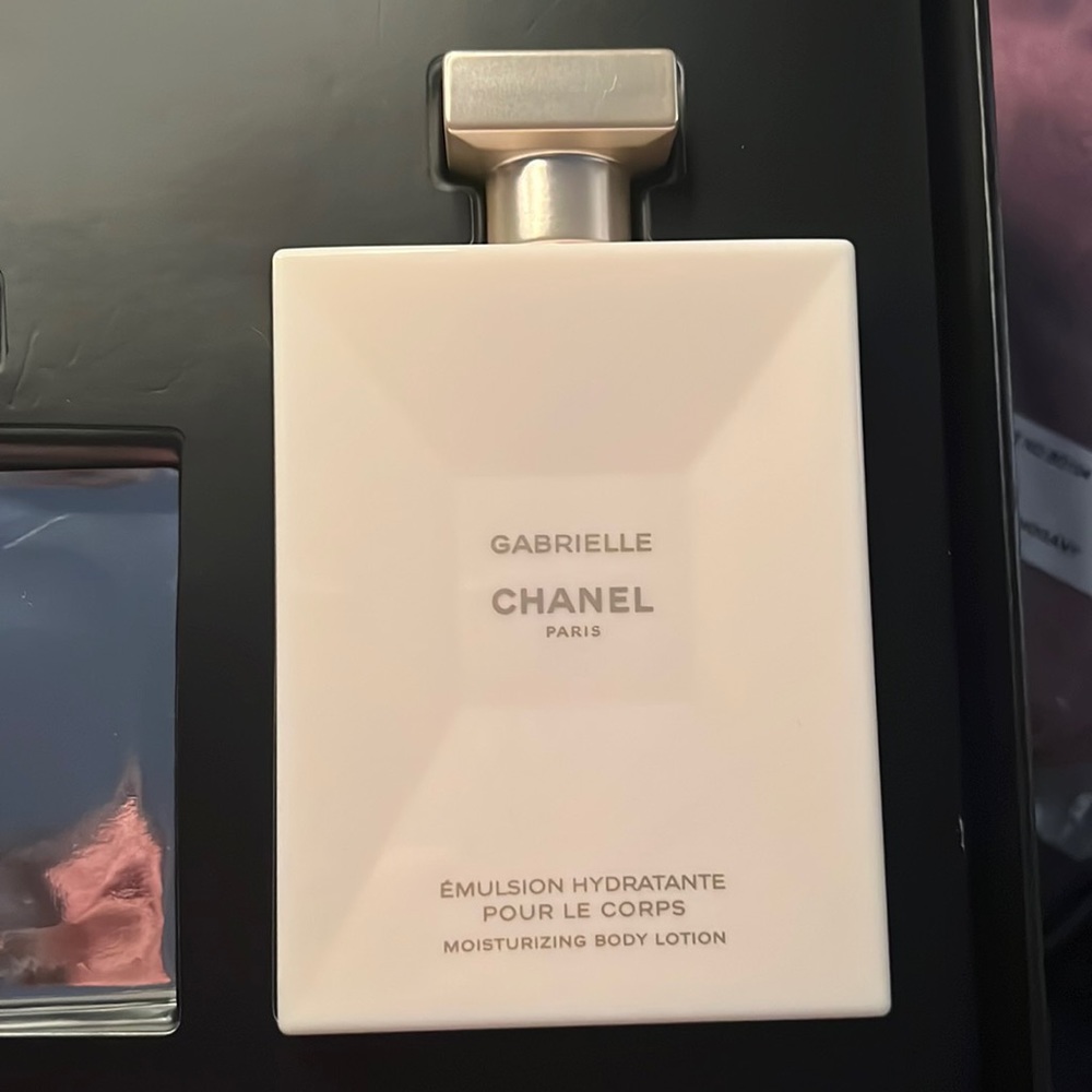 Gabrielle Chanel Lotion with Big Box